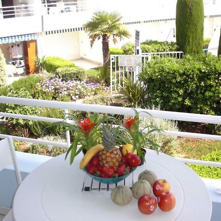 Agreable Appartement 4 Personnes A Villeneuve-Loubet Plage, Piscine, Mer, Commerces A Proximite מראה חיצוני תמונה