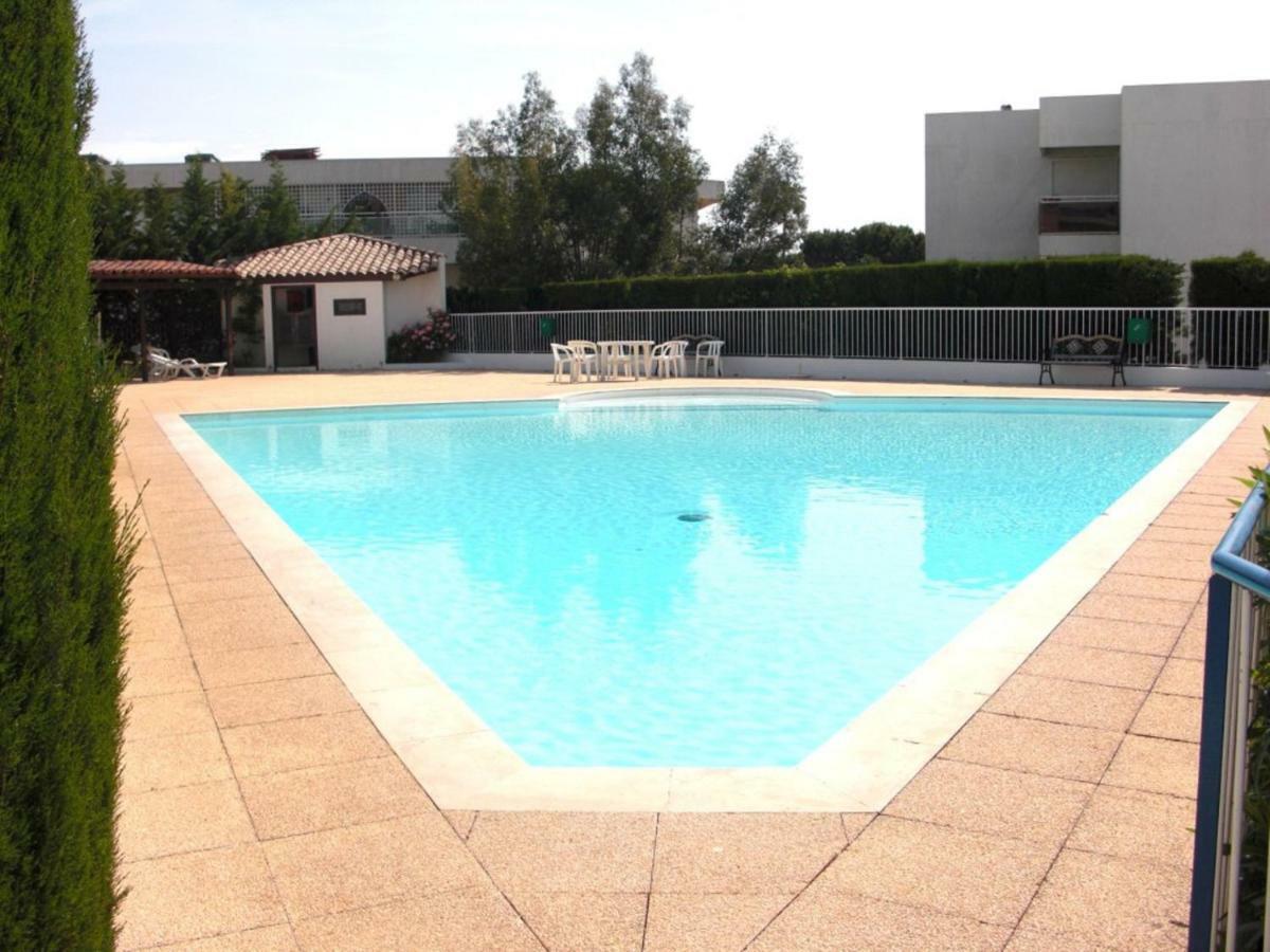 Agreable Appartement 4 Personnes A Villeneuve-Loubet Plage, Piscine, Mer, Commerces A Proximite מראה חיצוני תמונה
